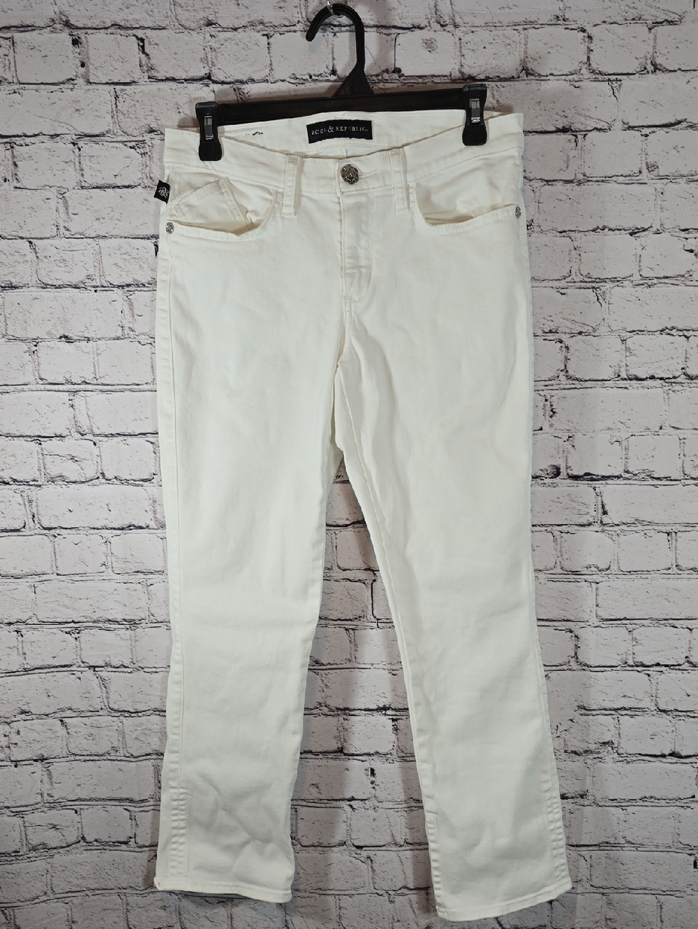 Rock & Republic 'Kendall' White Cropped Low-Rise Jeans Size 8